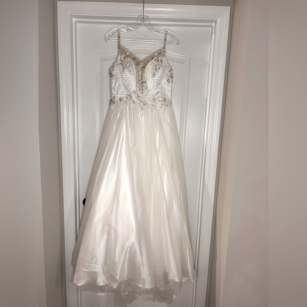 Pageant/Prom/Wedding Gown